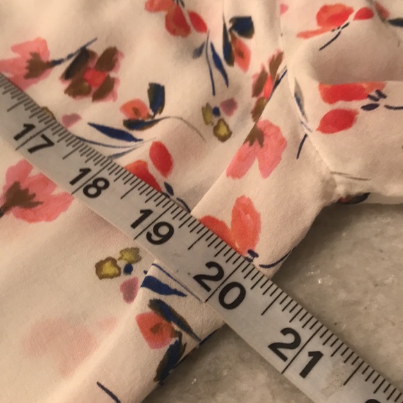 Chelsea & Violet Silky Top Womens Small Floral Ivory Wrap Peasant Bohemian Shirt - Picture 6 of 10